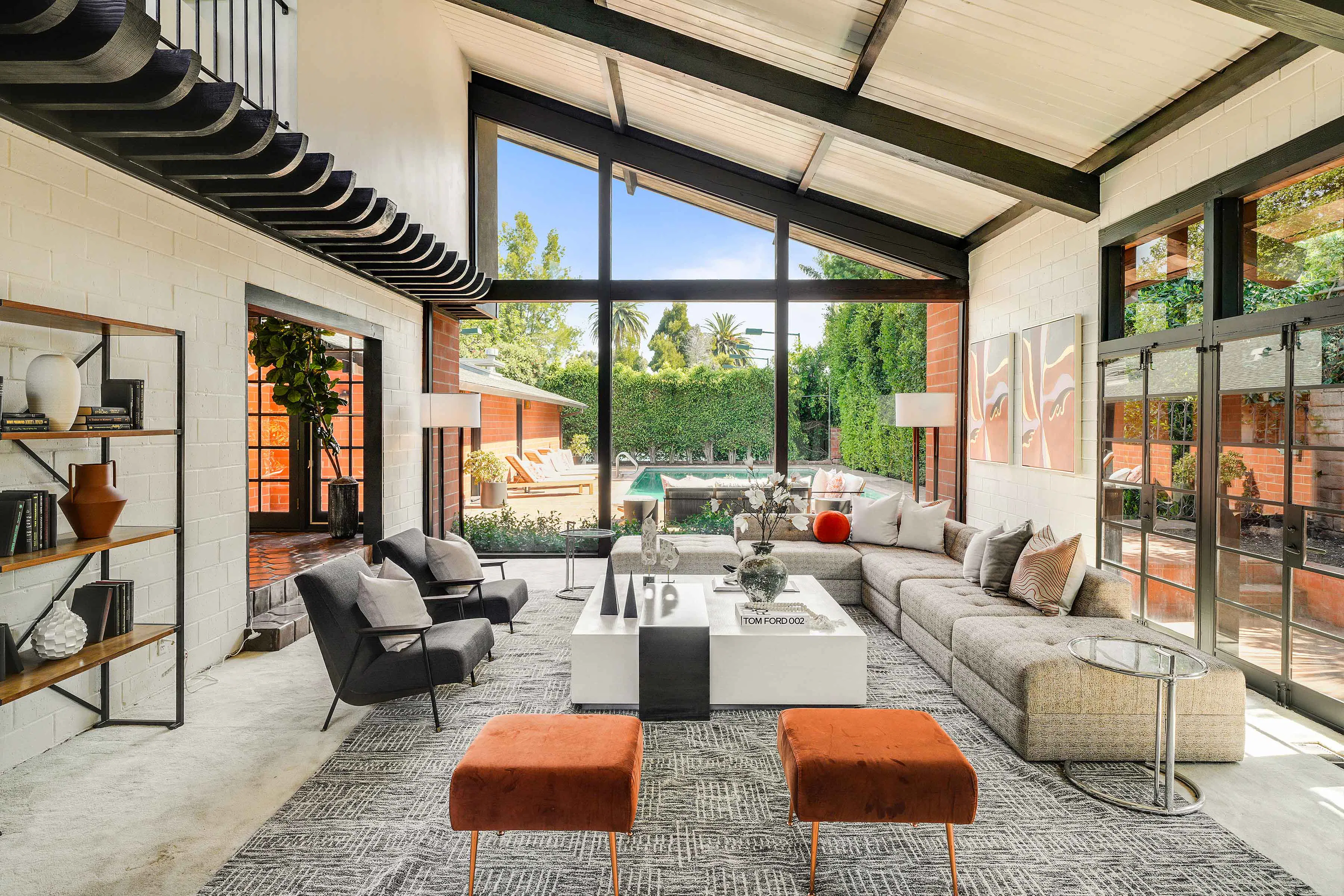 Meridith-Baer-Home-Home-Staging-California-Brentwood-Park-Estate-Living-Room